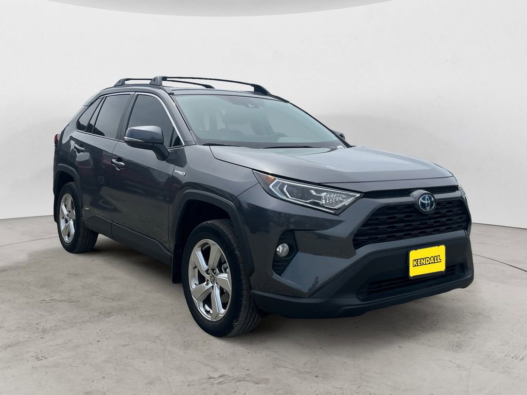 Used 2021 Toyota RAV4 XLE Premium image 6