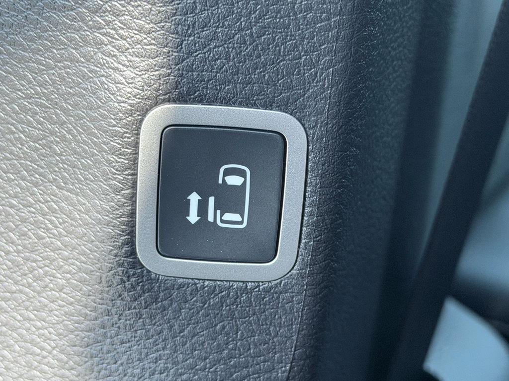 New 2026 Chrysler Pacifica Select image 29