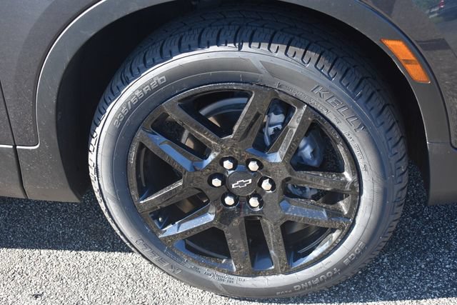 Used 2021 Chevrolet Blazer LT w/ LPO, Black Accent Package FWD image 11