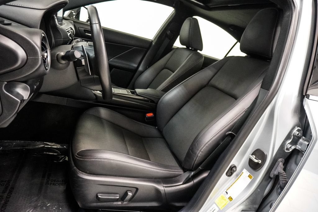 Used 2024 Lexus IS 350 F Sport RWD image 6