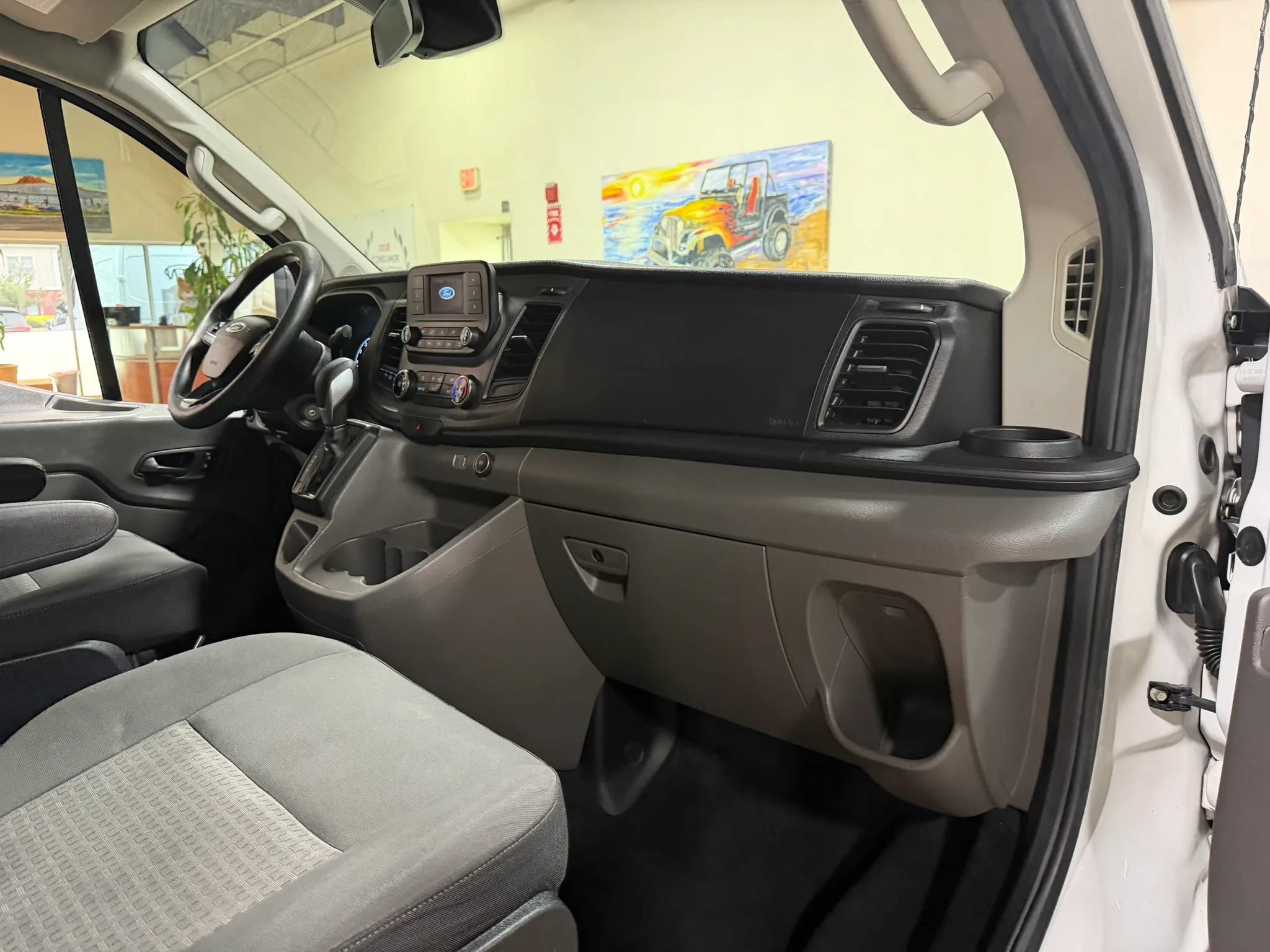 Used 2020 Ford Transit 350 XLT RWD image 28