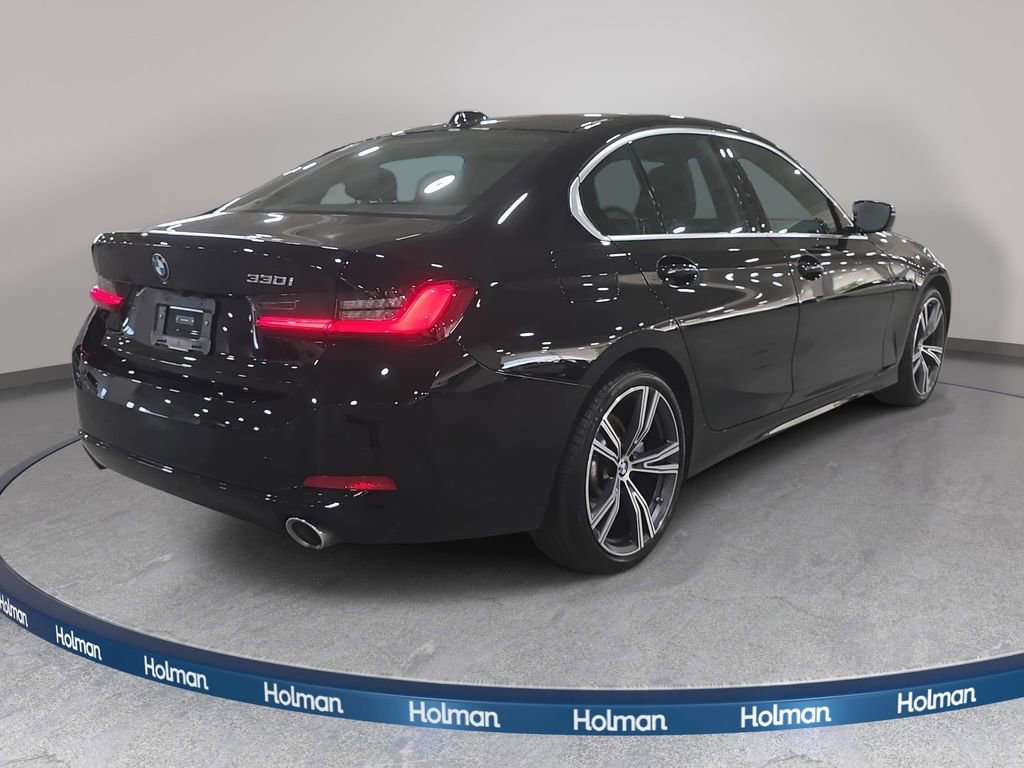 Certified 2024 BMW 330i Sedan w/ Convenience Package image 5