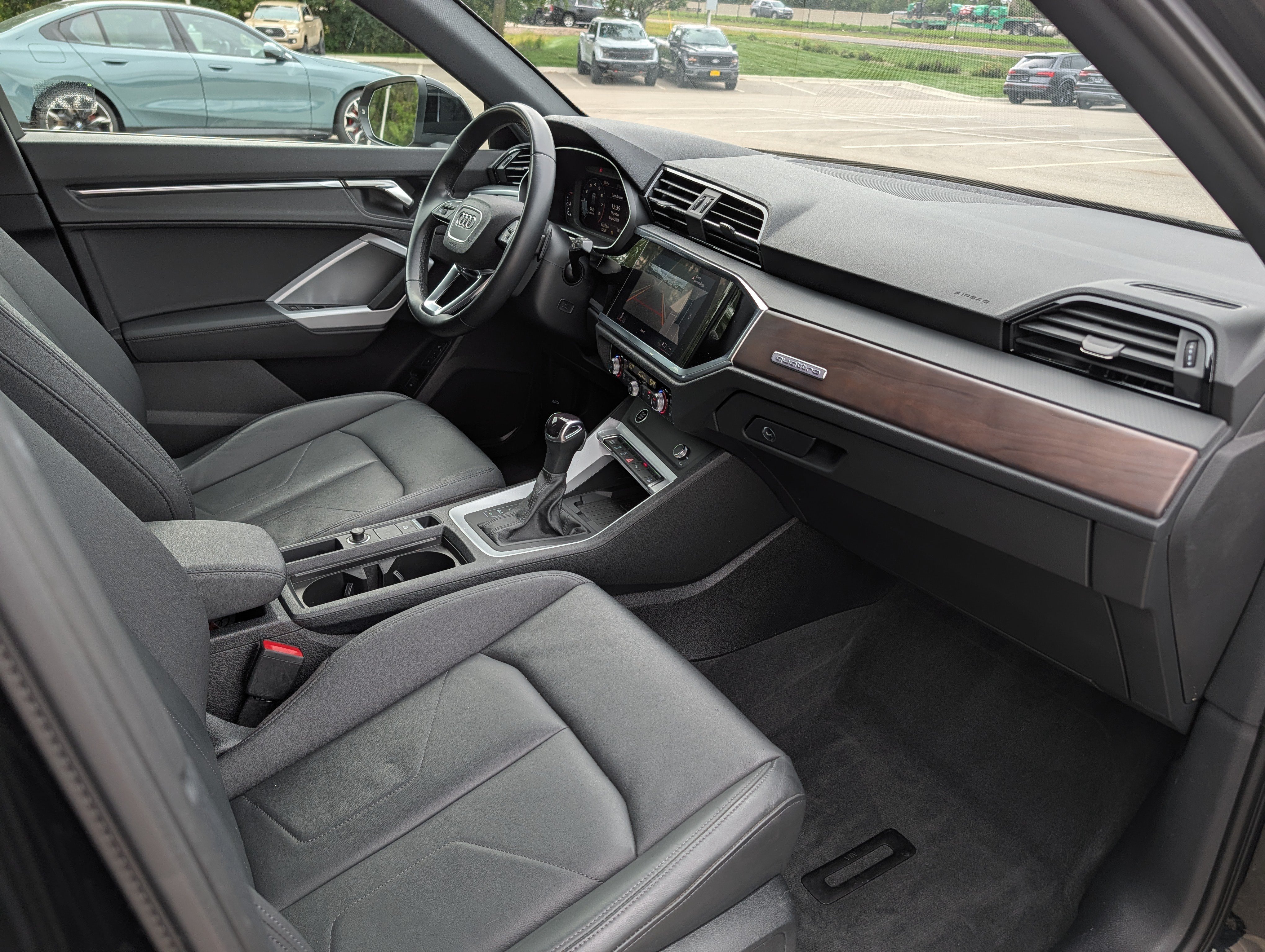 Used 2022 Audi Q3 2.0T Premium Plus AWD/4WD image 19