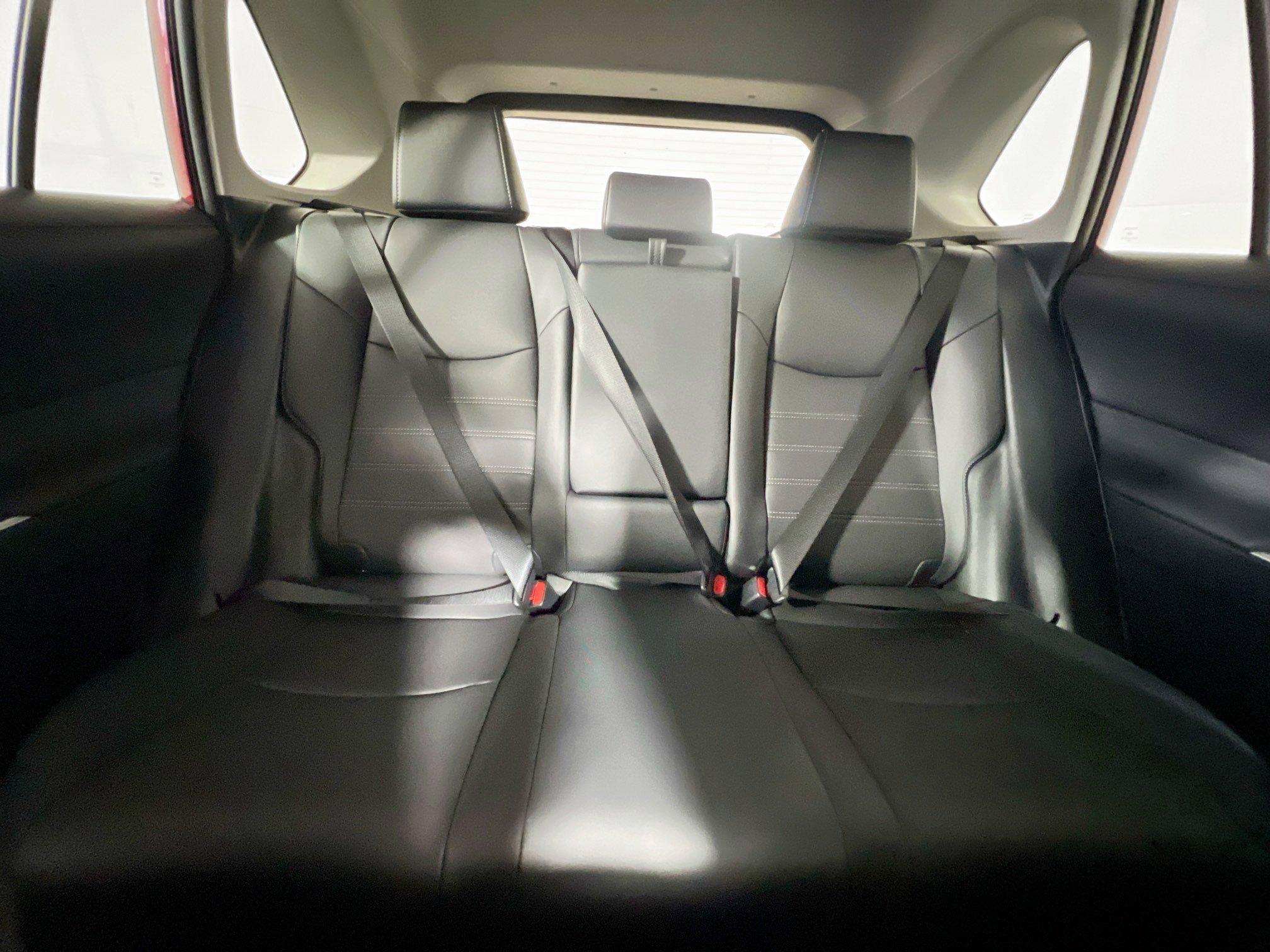 Used 2025 Toyota RAV4 XLE Premium image 33