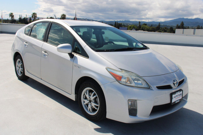 Used 2010 Toyota Prius Two FWD image 2