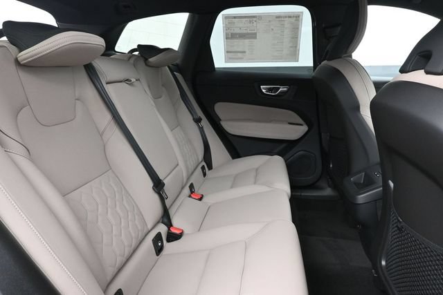 New 2026 Volvo XC60 B5 Plus w/ Protection Package Premier AWD/4WD image 33
