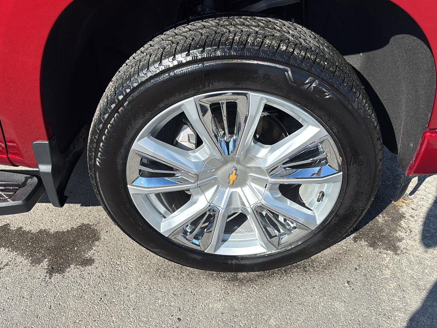 Used 2025 Chevrolet Silverado 1500 High Country w/ Technology Package image 16