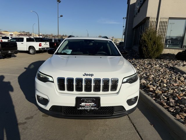 Used 2022 Jeep Cherokee Latitude Lux image 2