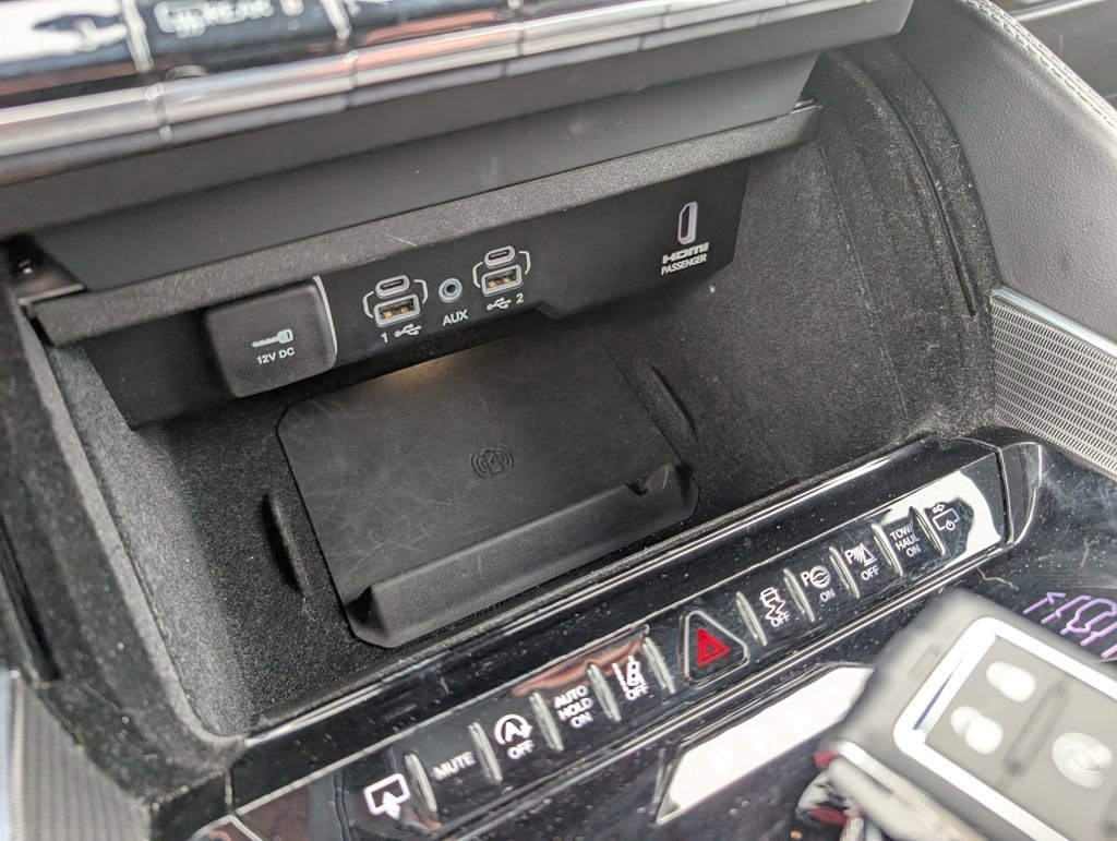 Used 2024 Jeep Grand Wagoneer L Series II w/ Quick Order Packagew 28T image 45