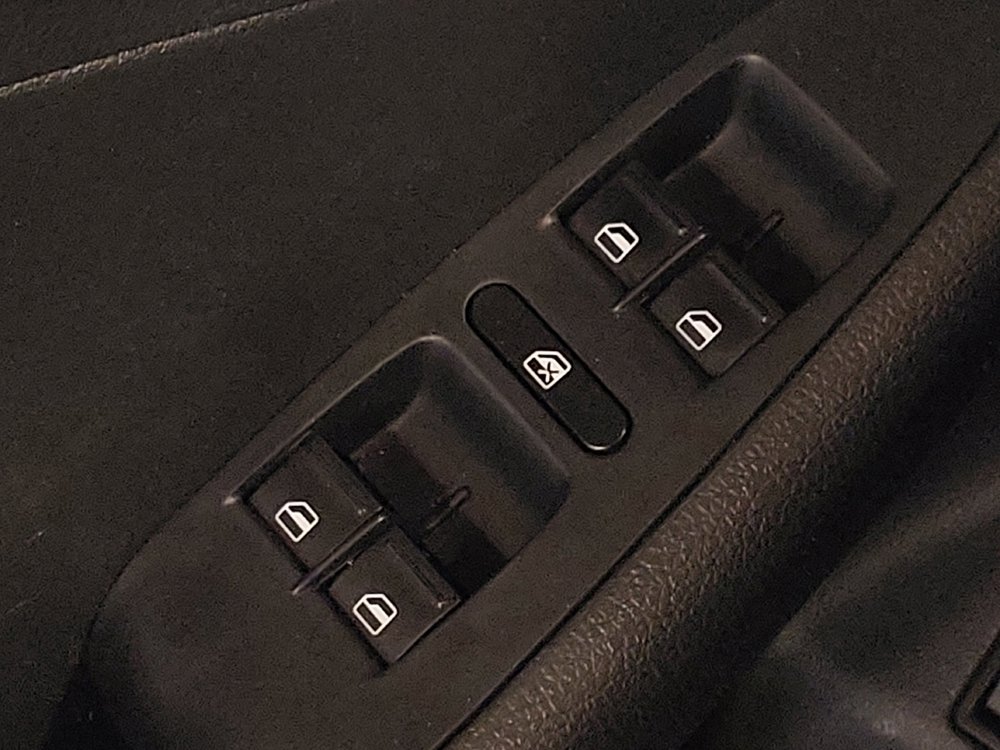 Used 2018 Volkswagen Jetta SEL image 27