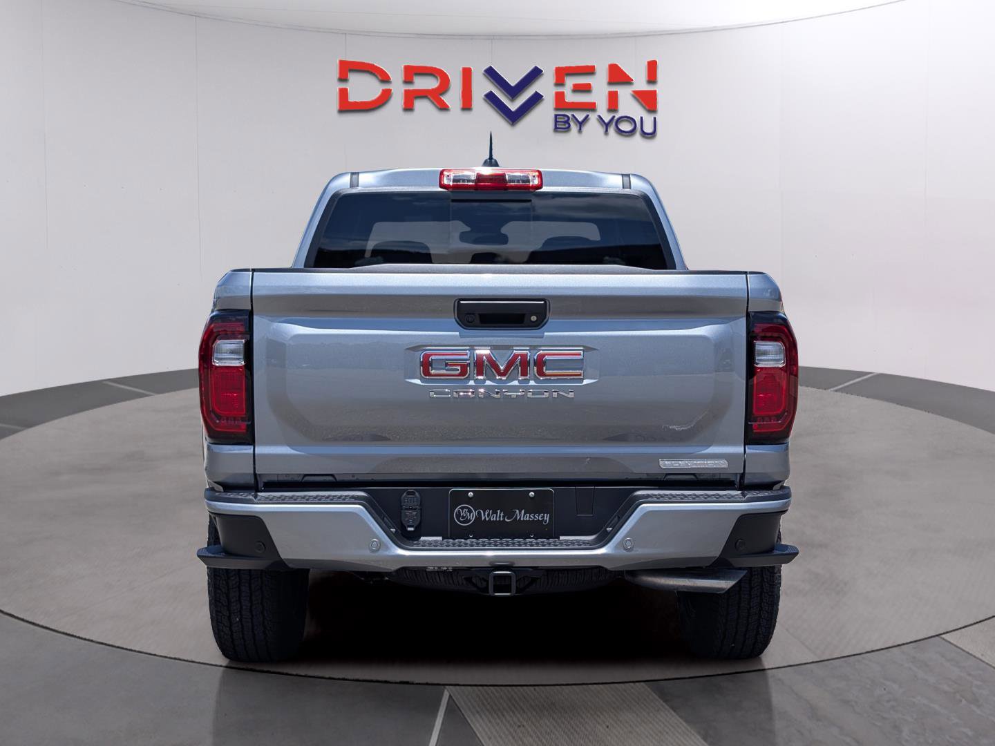 New 2025 GMC Canyon Elevation w/ Convenience Package image 4