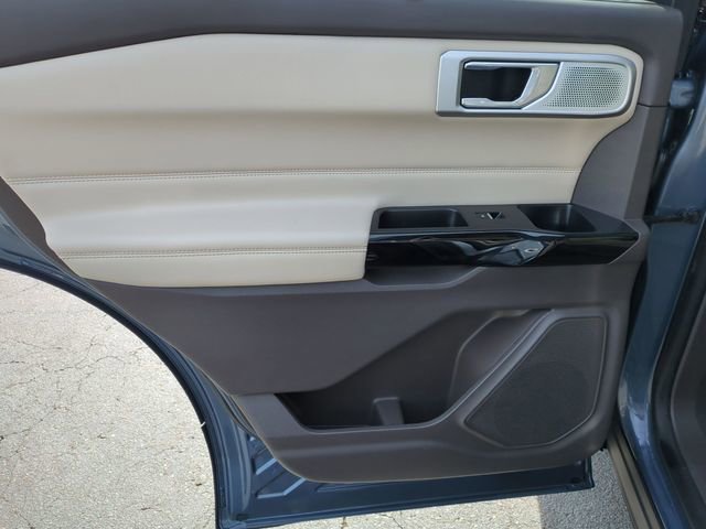 Used 2021 Ford Explorer Platinum w/ Equipment Group 601A image 29