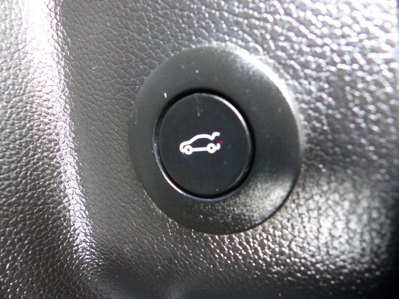 Used 2017 Cadillac XTS Luxury image 23