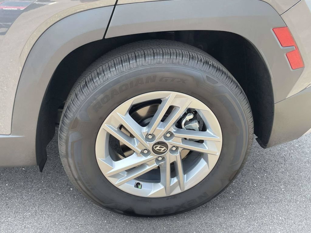Certified 2026 Hyundai Tucson SE FWD image 9
