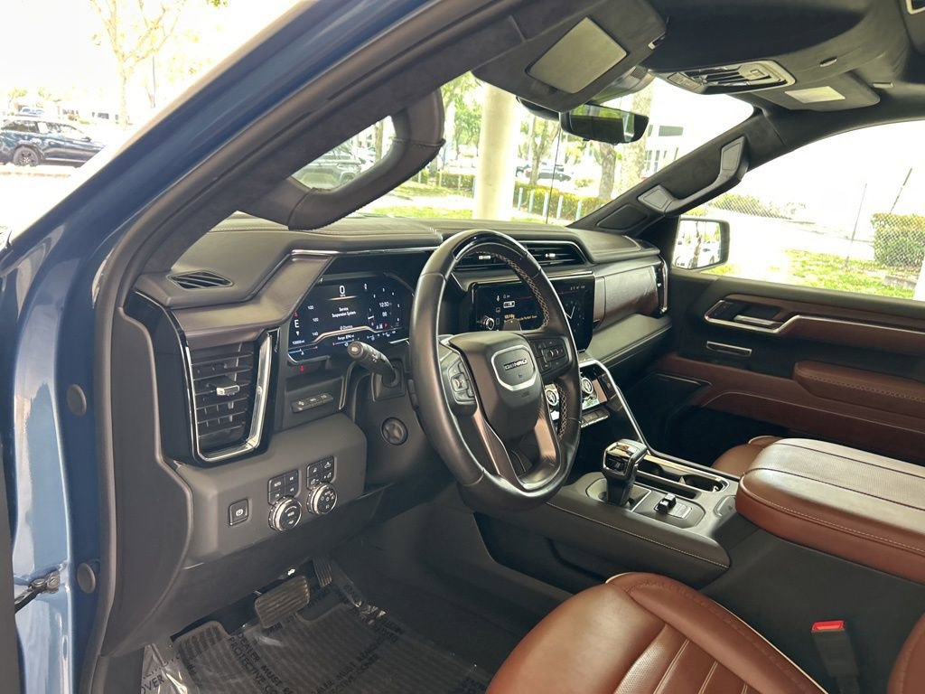 Used 2025 GMC Sierra 1500 Denali Ultimate image 6