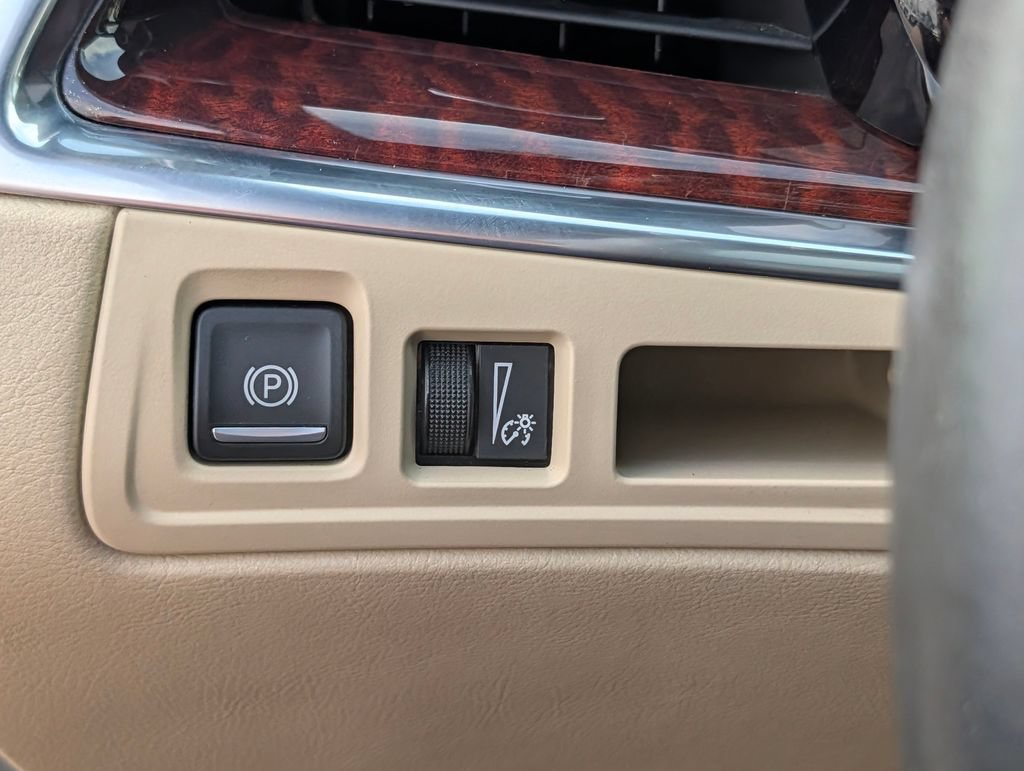 Used 2018 Cadillac XT5 Premium Luxury FWD image 21