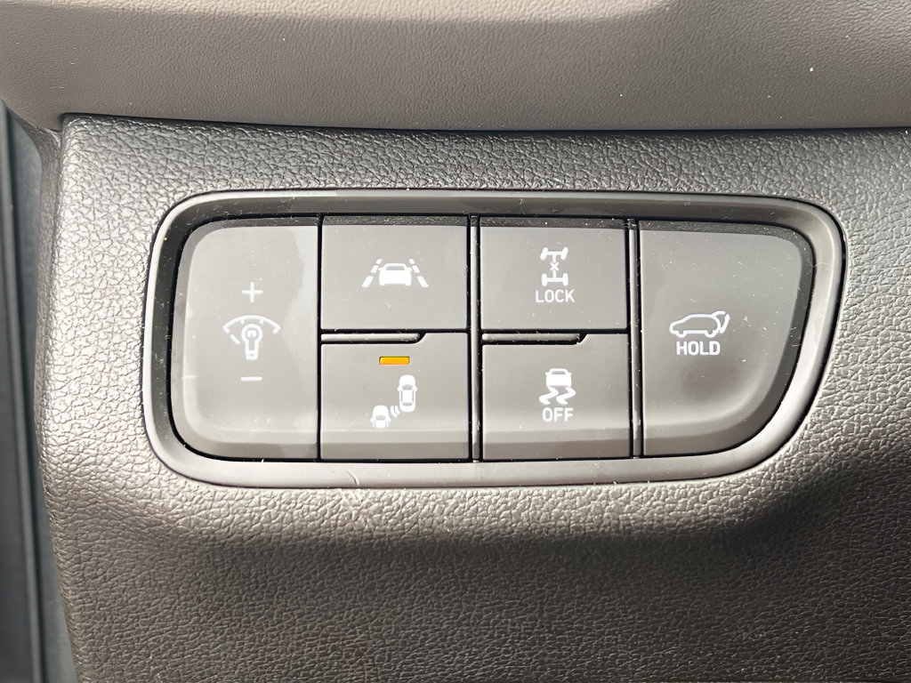 Used 2020 Hyundai Santa Fe Limited AWD/4WD image 20