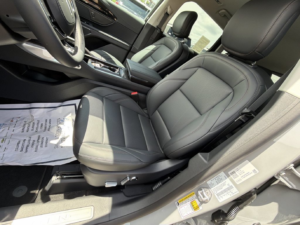 New 2026 Lincoln Nautilus Premier AWD/4WD image 15