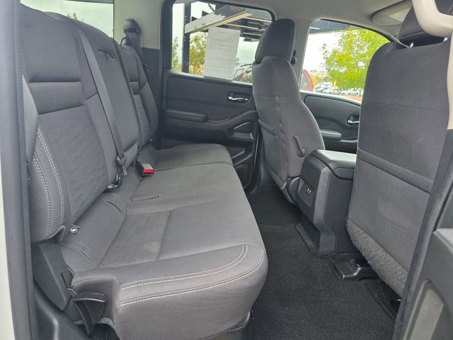 Used 2022 Nissan Frontier SV image 32