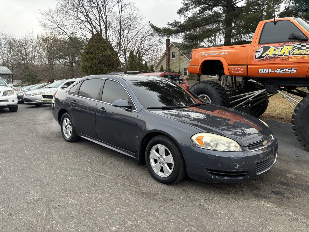 Used 2009 Chevrolet Impala LT image 2