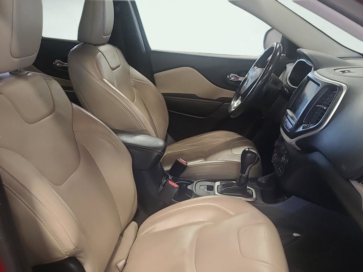 Used 2015 Jeep Cherokee Limited w/ Trailer Tow Group image 15