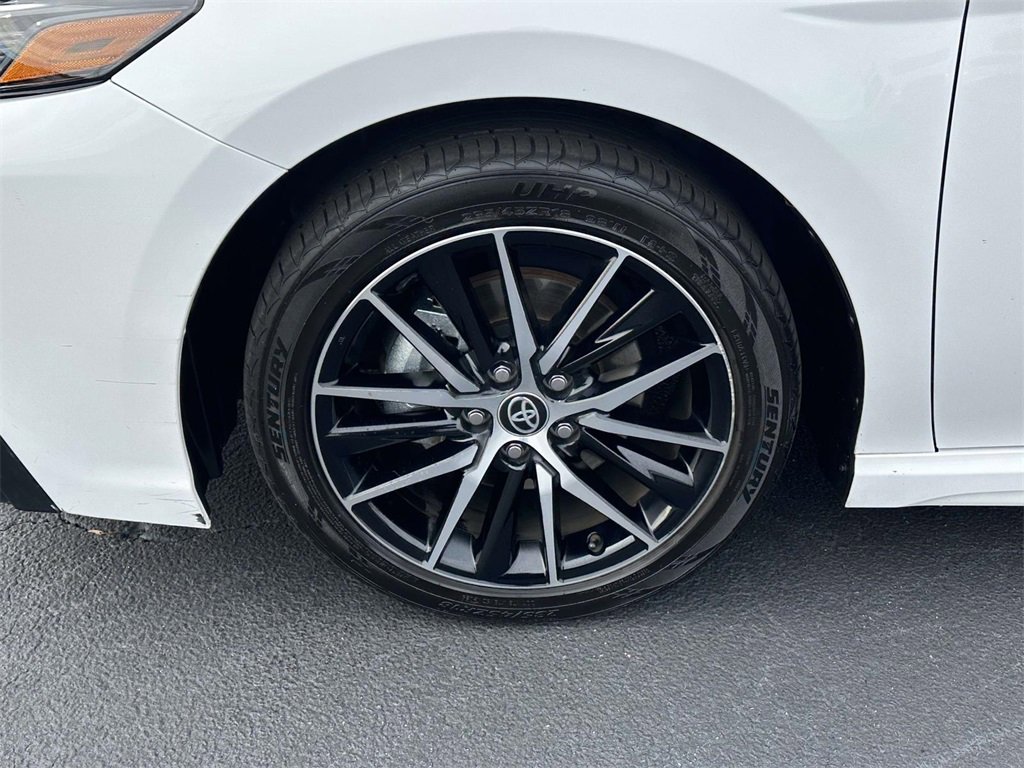 Used 2024 Toyota Camry SE image 27