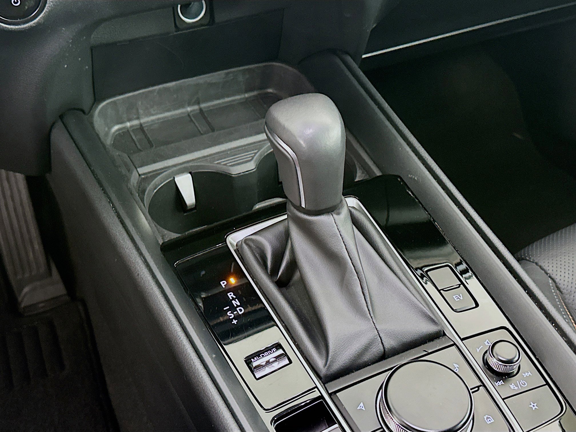 Used 2025 MAZDA CX-50 AWD 2.5 Hybrid w/ Premium Pkg image 24