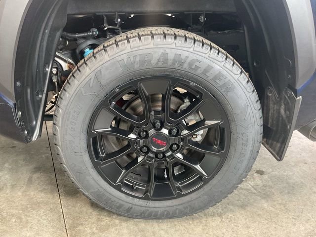 Used 2024 Toyota Tundra Limited w/ TRD Off-Road Package AWD/4WD image 7