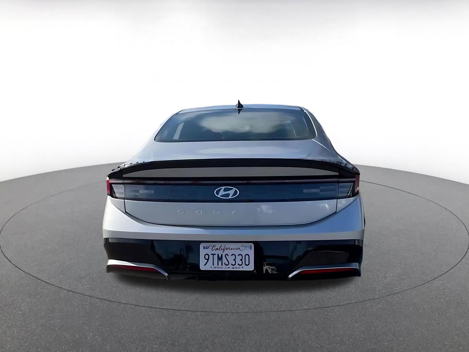 Used 2025 Hyundai Sonata SEL FWD image 12