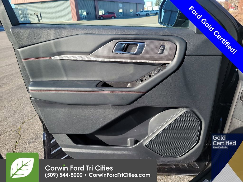 Used 2025 Ford Explorer ST-Line AWD/4WD image 22