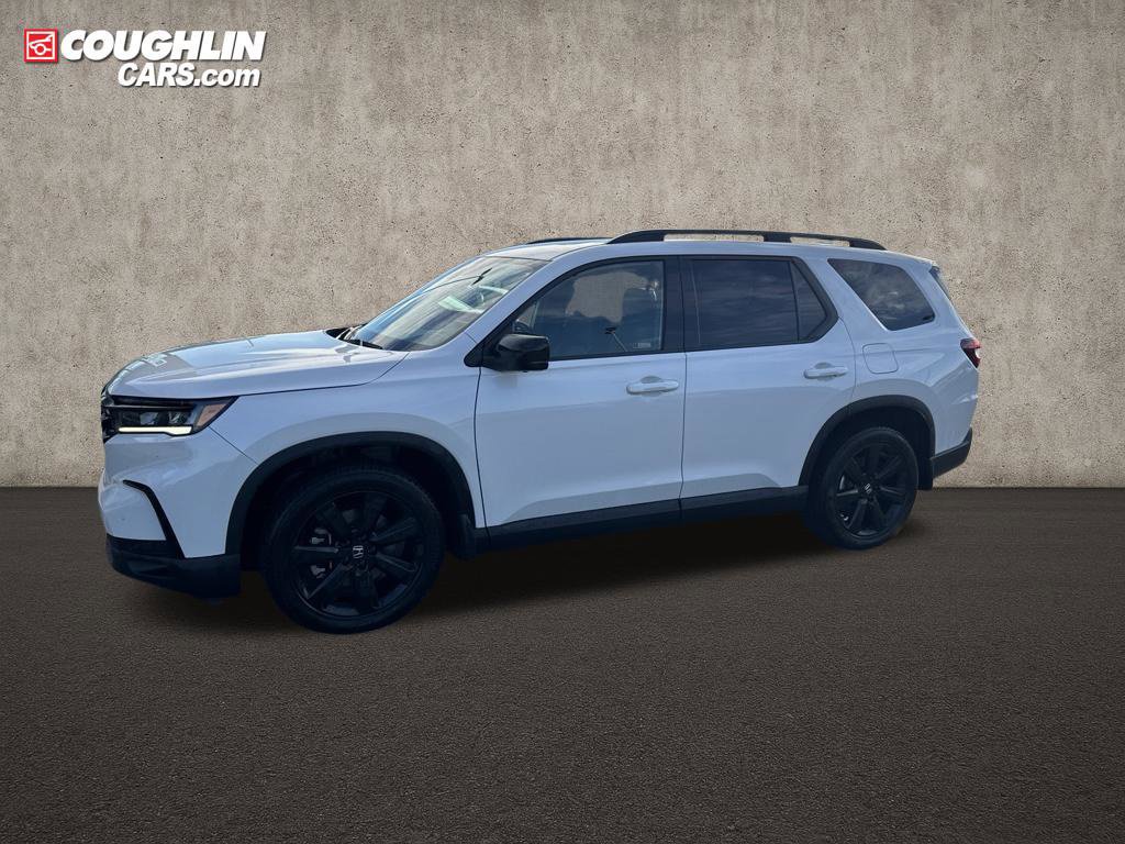 Used 2025 Honda Pilot Black Edition image 10