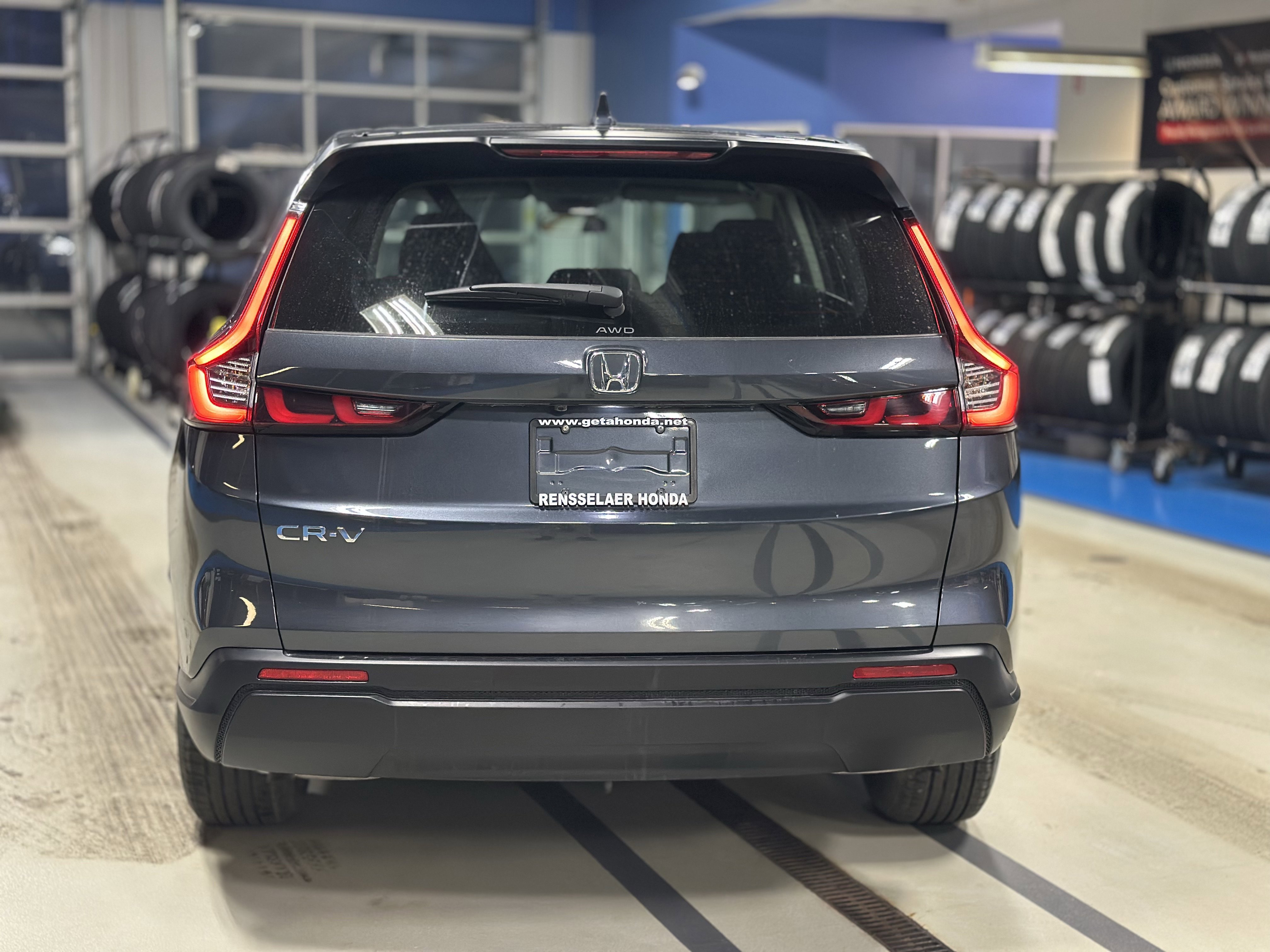 Used 2023 Honda CR-V LX image 5