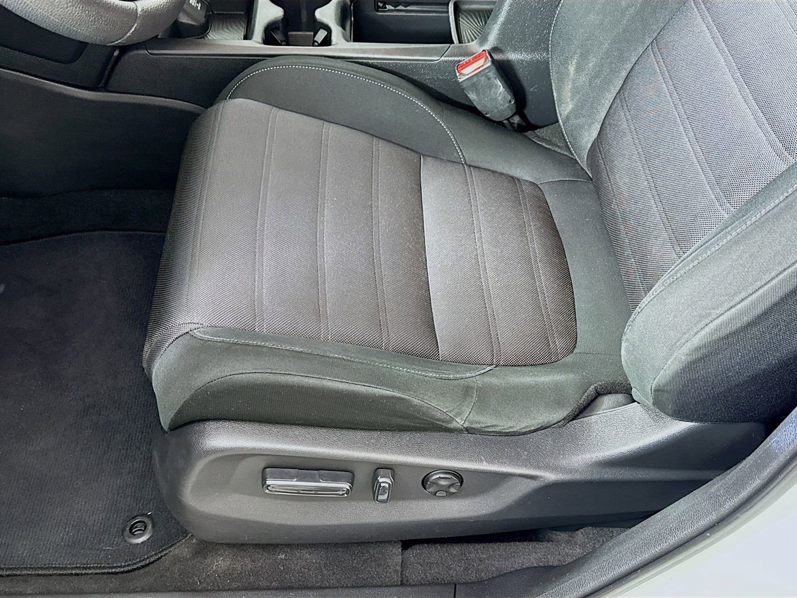 Used 2019 Honda CR-V EX image 9