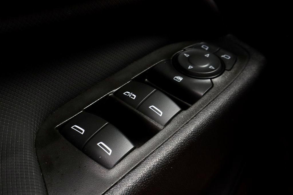 Used 2024 Chevrolet Equinox RS w/ RS Leather Package FWD image 25
