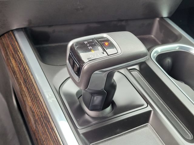 Used 2022 GMC Sierra 1500 Elevation w/ LPO, Elevation Black Package AWD/4WD image 19