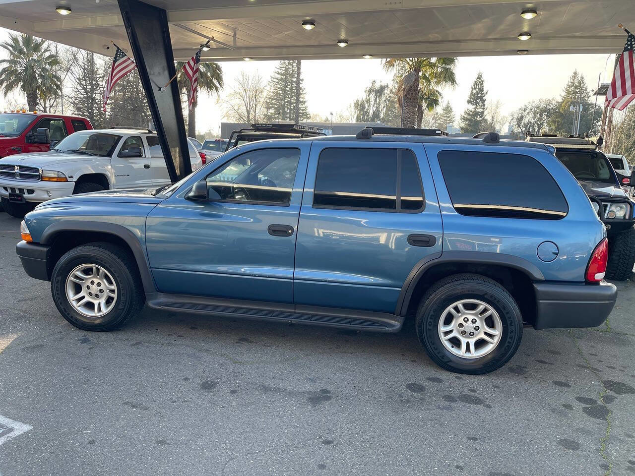 Used 2003 Dodge Durango Sport image 2