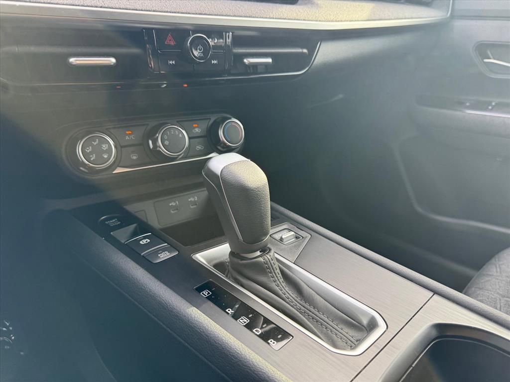 Certified 2025 Nissan Kicks SV w/ Interior Electronics Package image 19