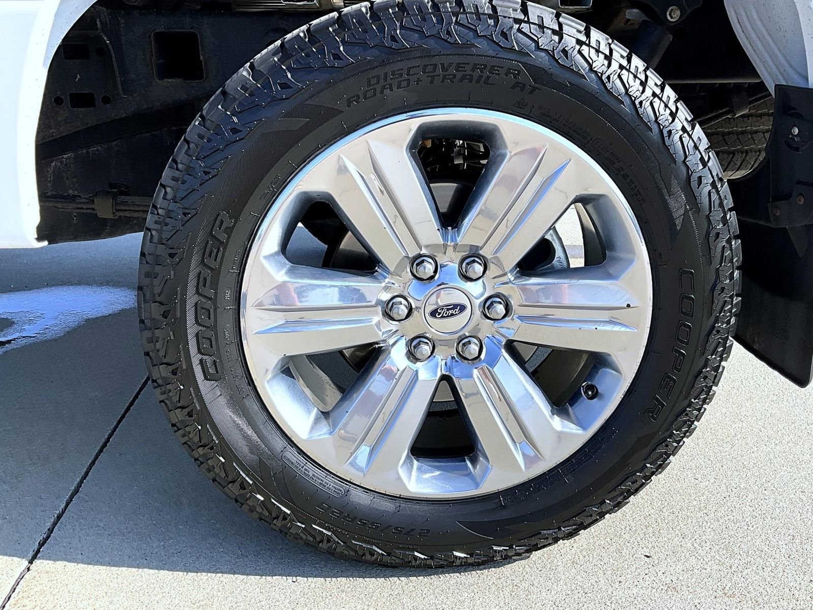 Used 2020 Ford F150 XLT w/ Equipment Group 302A Luxury AWD/4WD image 24