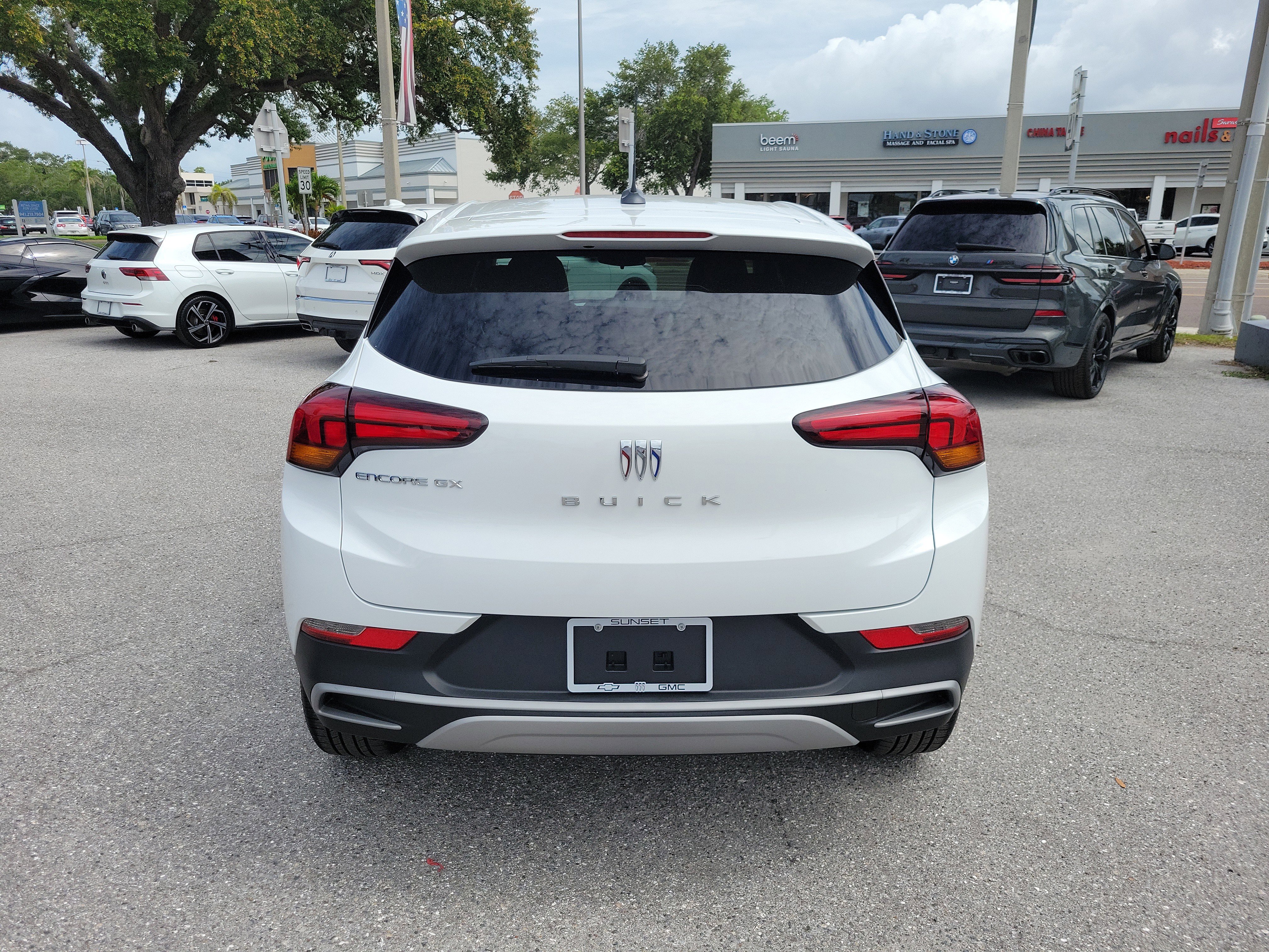 Certified 2024 Buick Encore GX Preferred FWD image 5
