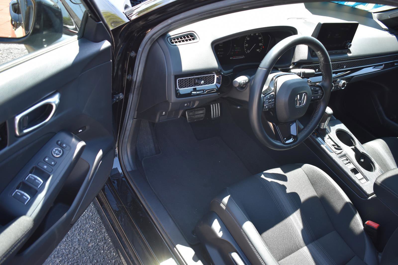Used 2025 Honda Civic FWD Hybrid Sedan image 21