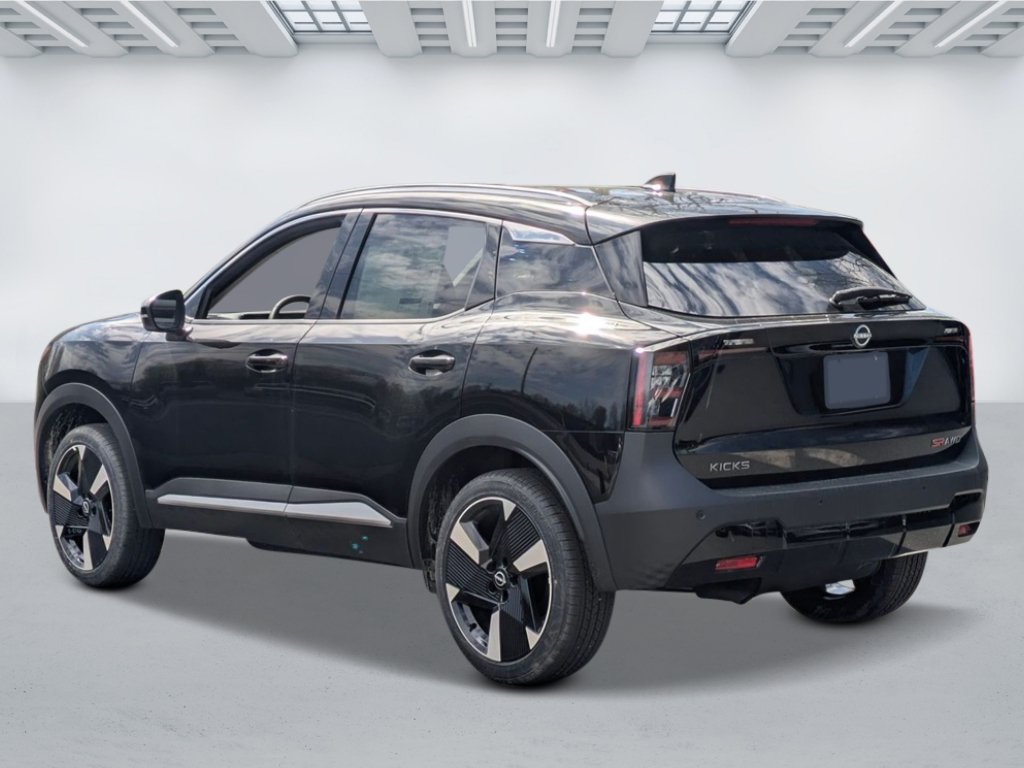 New 2025 Nissan Kicks SR w/ Illumination Package AWD/4WD image 3