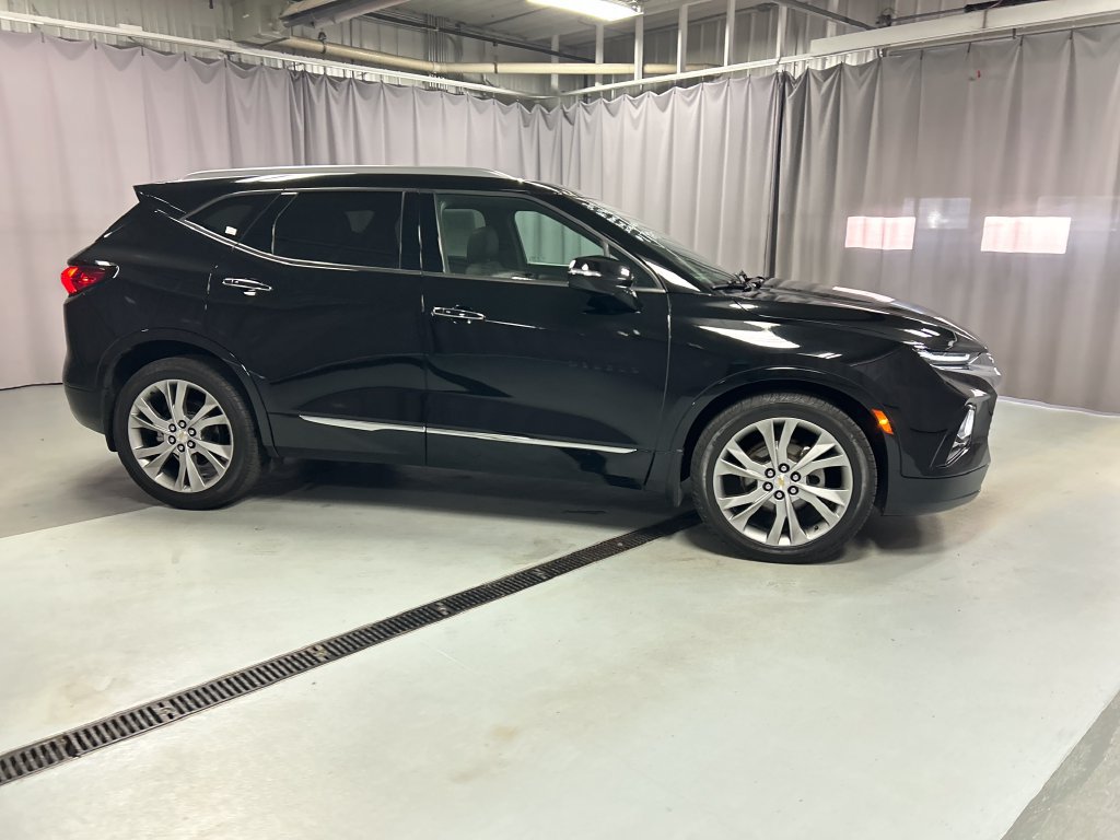 Used 2019 Chevrolet Blazer Premier w/ Sun and Wheels Package AWD/4WD image 8