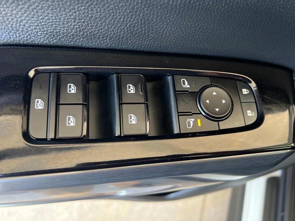 Certified 2023 Nissan Pathfinder SL w/ SL Premium Package AWD/4WD image 48