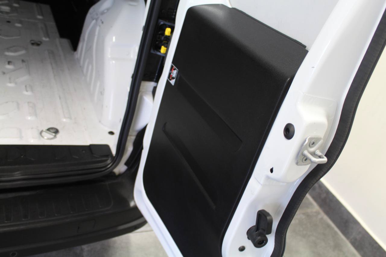 Used 2021 RAM ProMaster City Tradesman FWD image 27
