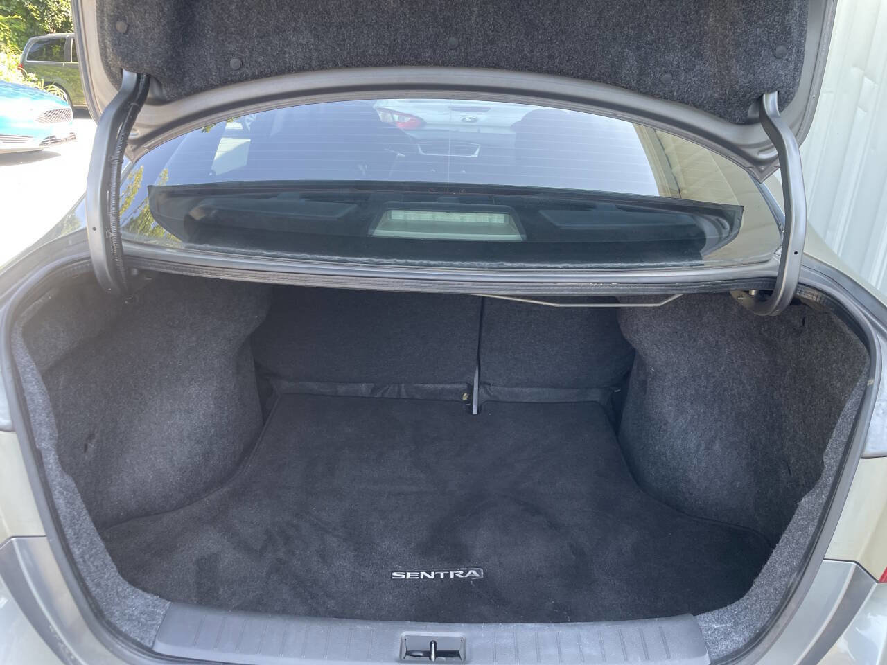 Used 2017 Nissan Sentra S image 24