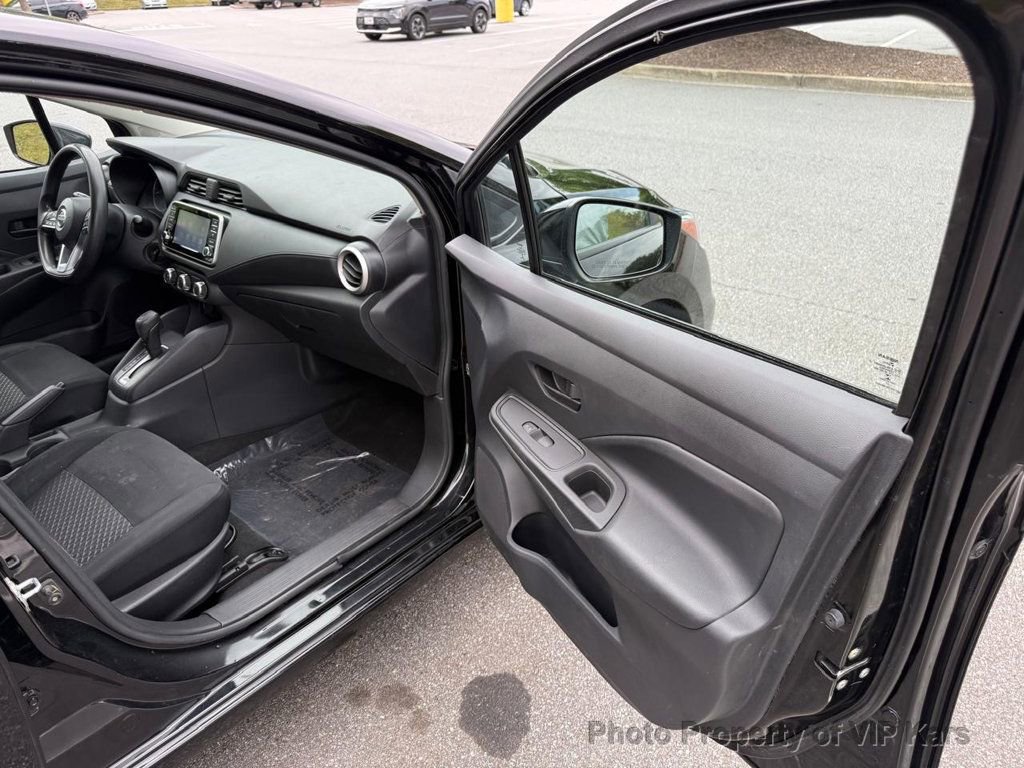 Used 2022 Nissan Versa S FWD image 7