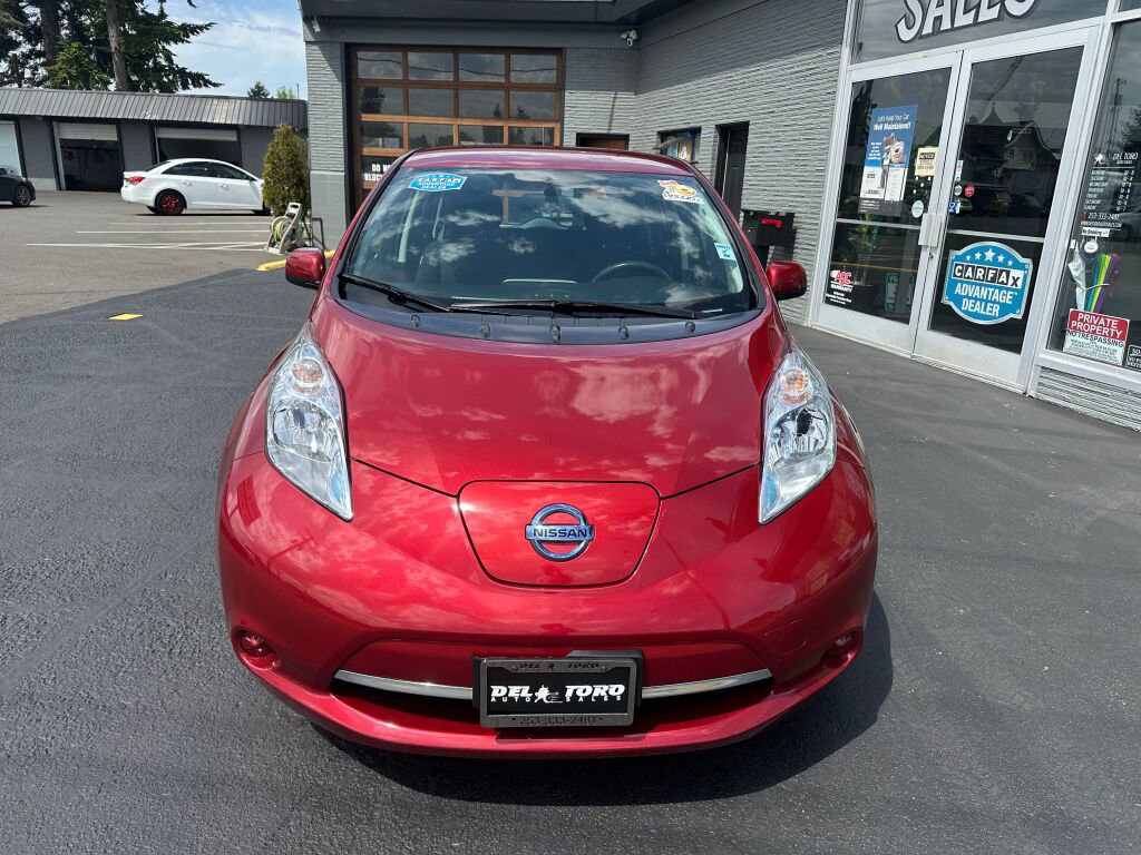 Used 2015 Nissan Leaf S w/ Charge Package FWD image 2