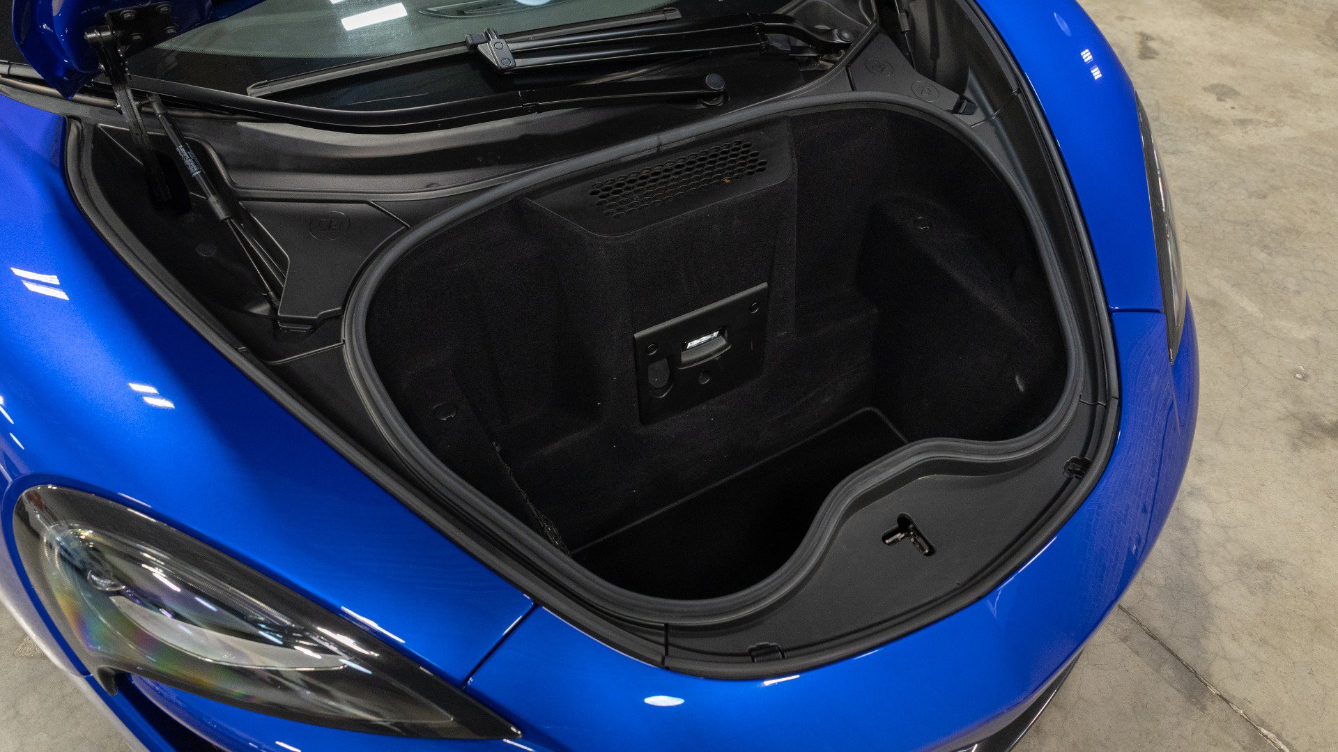 Used 2019 McLaren 570S Coupe RWD image 62