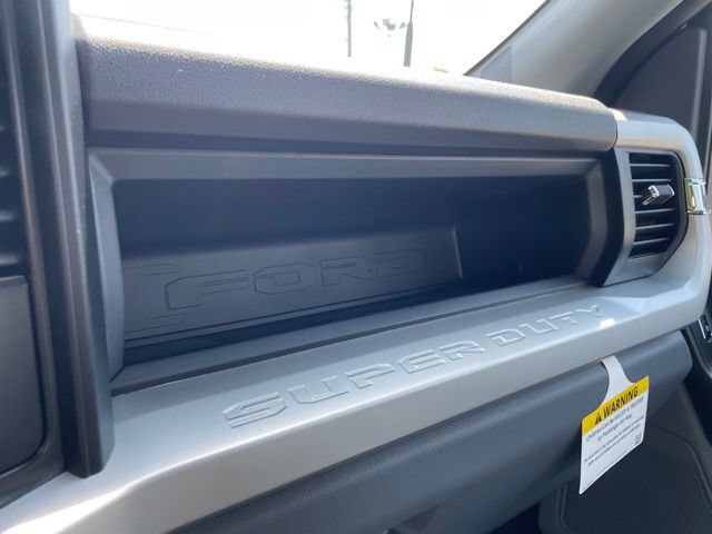 New 2026 Ford F550 4x4 Regular Cab Super Duty image 33