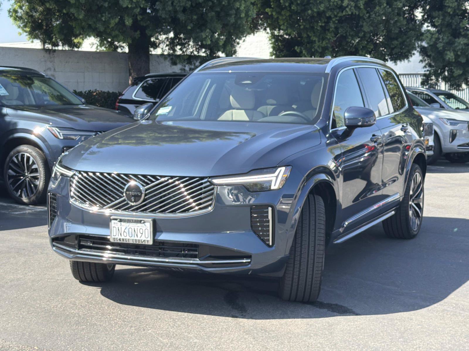 Used 2026 Volvo XC90 B6 Plus w/ Protection Package Premier AWD/4WD image 3